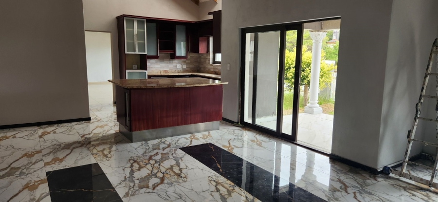 4 Bedroom Property for Sale in Palmiet Western Cape